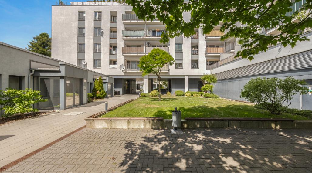VÝBORNÁ PONUKA V PRIEVOZE - 5 IZBOVÝ BYT S PARKOVANÍM, TERASOU A ZÁHRADKOU