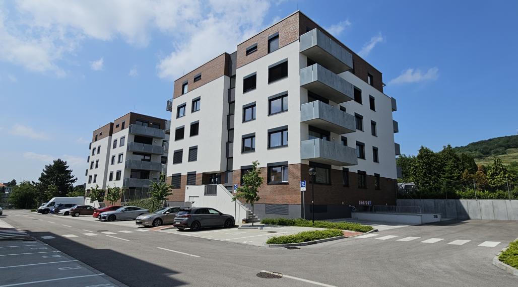 INGRE.SK - NOVOSTAVBA PRENÁJOM 3 IZBOVÝ BYT S PARKOVANÍM A ZÁHRADKOU