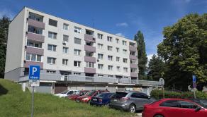 NA PREDAJ 4 IZBOVÝ BYT S LOGGIOU  BRATISLAVA - DÚBRAVKA - fotografia 1