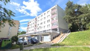 NA PREDAJ 4 IZBOVÝ BYT S LOGGIOU  BRATISLAVA - DÚBRAVKA - fotografia 2