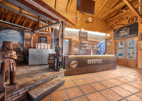 Poúkame Vám na prenájom Reštauráciu COUNTRY CITY PUB, Nové Zámky.