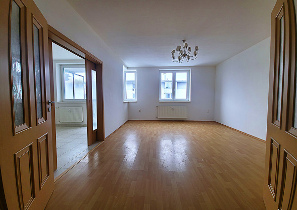 INGRE.SK - PREDAJ VEĽKÝ 3 IZBOVÝ BYT S LOGGIOU BRATISLAVA VRAKUŇA