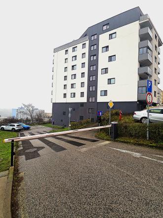 PRENÁJOM VEĽKÝ 4 IZBOVÝ BYT S LOGGIOU 2 X PARKING BRATISLAVA KARLOVA VES - fotografia 14